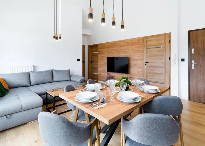 Апартаменты Hillside, Sun & Snow *