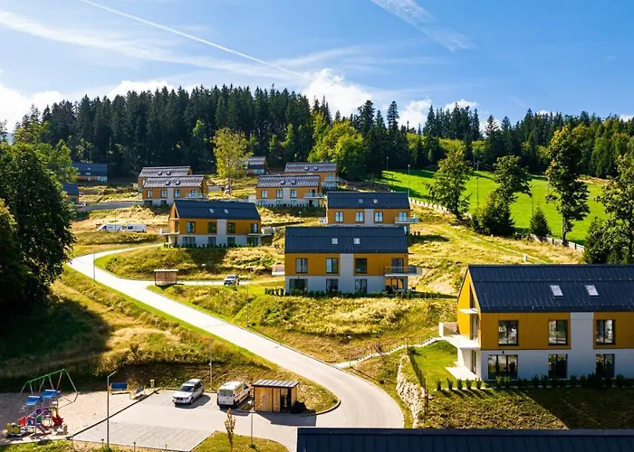 Апартаменты Hillside, Sun & Snow *