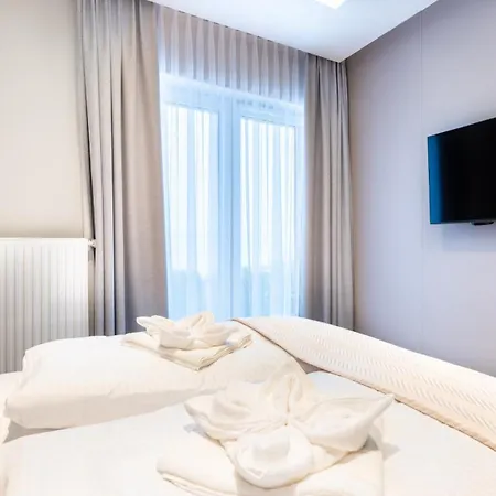 Hillside, Sun & Snow