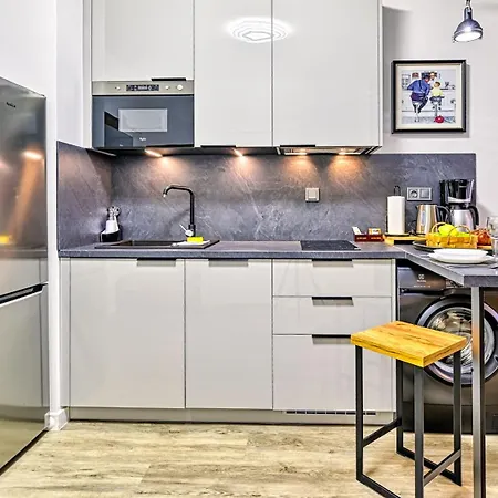 Hillside, Sun & Snow